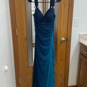 Elegant Blue Evening Gown